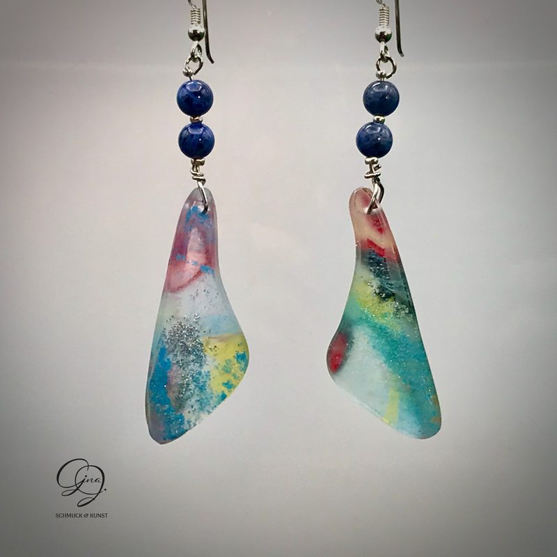 Ohrhänger mit Sodalith Perlen
Kandydip Alcohol Inks
Dipon EpoxyPlast 3D B20 Jewel Cast