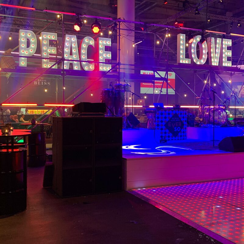 Leuchtbuchstaben mieten - Deutschlandweit