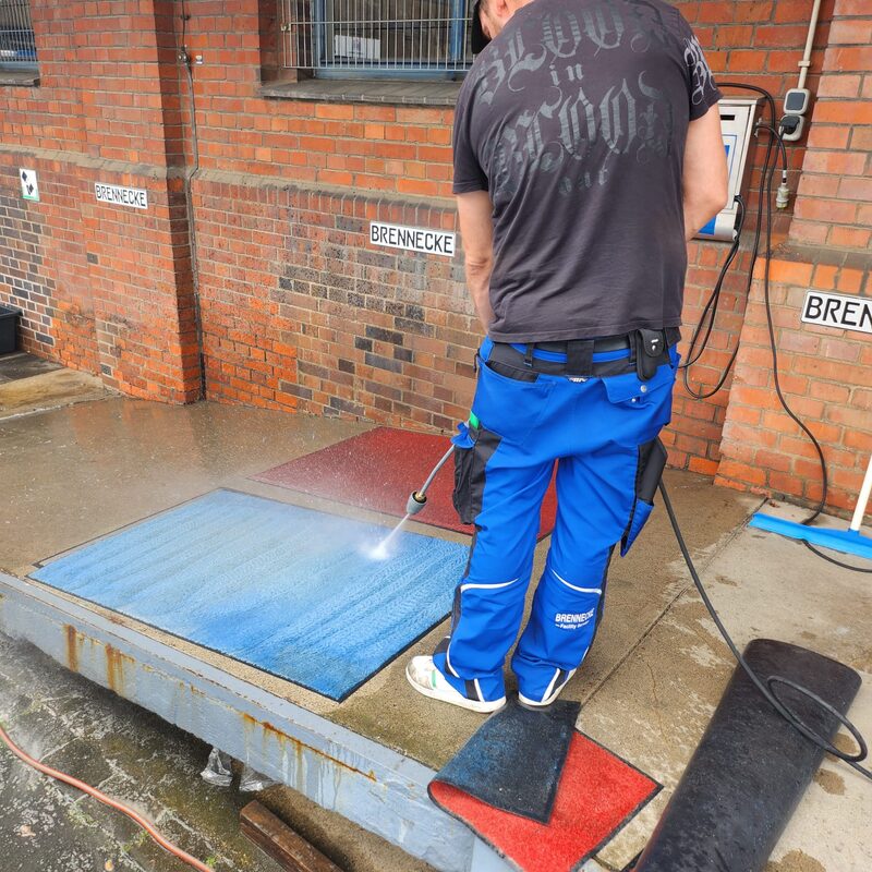 Brennecke Cleaning Schmutzfangmatten-Service 1