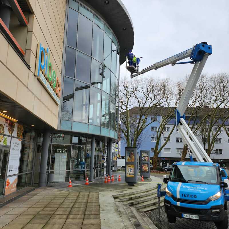 Brennecke Cleaning Reinigung von Glas und Fassaden 20
