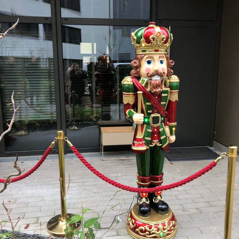 XXL-Nussknacker mieten