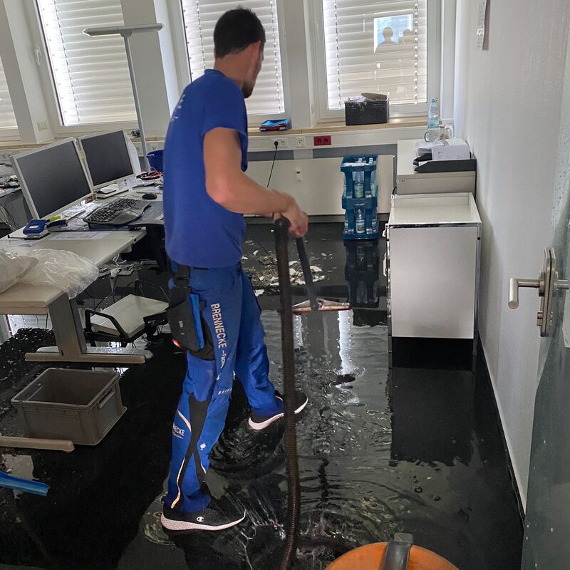Brennecke Cleaning Beseitung von Wasserschäden 1