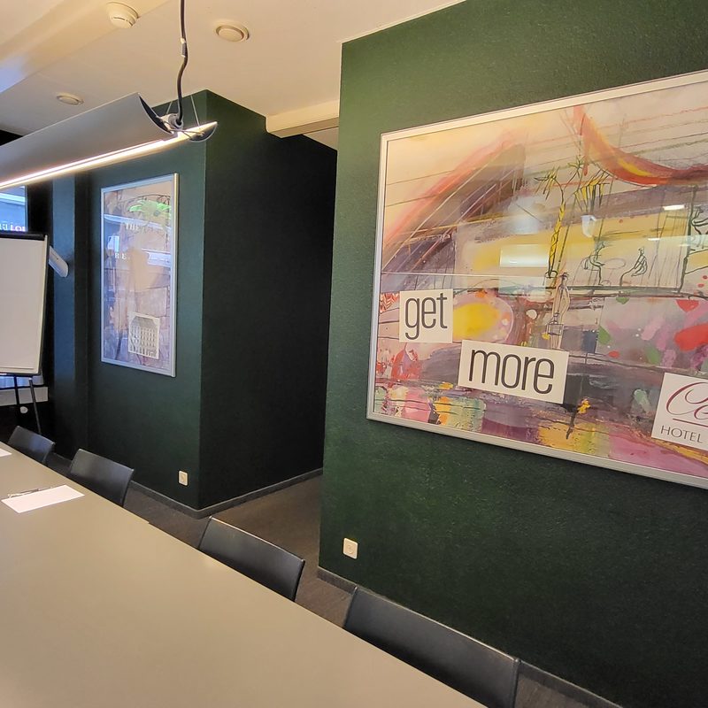 Meeting & Events: Boardroom