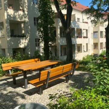 Siedlung Brauhausberg Sitzplatz im Innenhof    