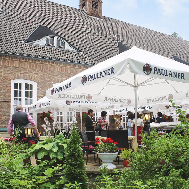 Hochzeitsfeier - Biergarten