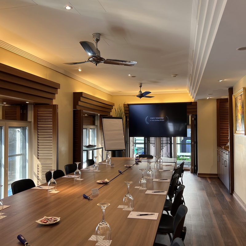 Meeting & Events: Colonial room