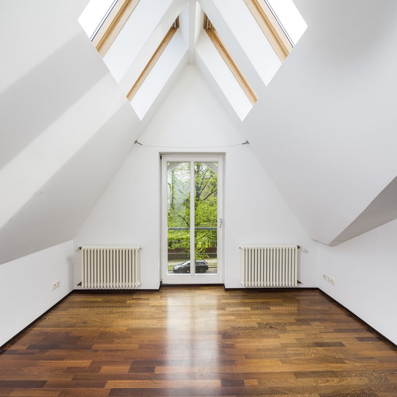 Immobilienmakler Hamburg: Dachstuhl eines Einfamilienhauses