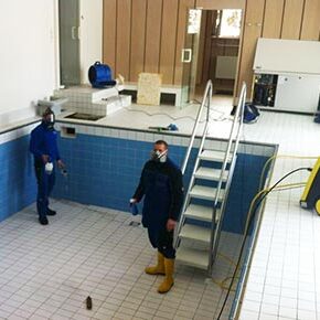 Brennecke Cleaning Reinigung von Poolanlagen 2