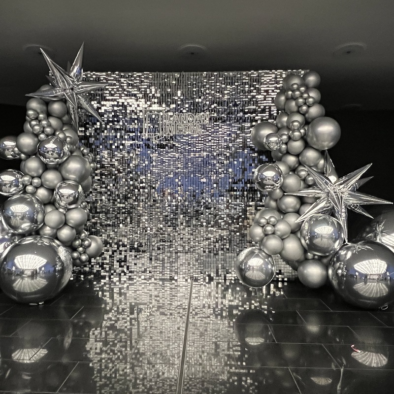 Shimmerwall 3m Silber, Fotowand mieten, Fotohintergrund mieten