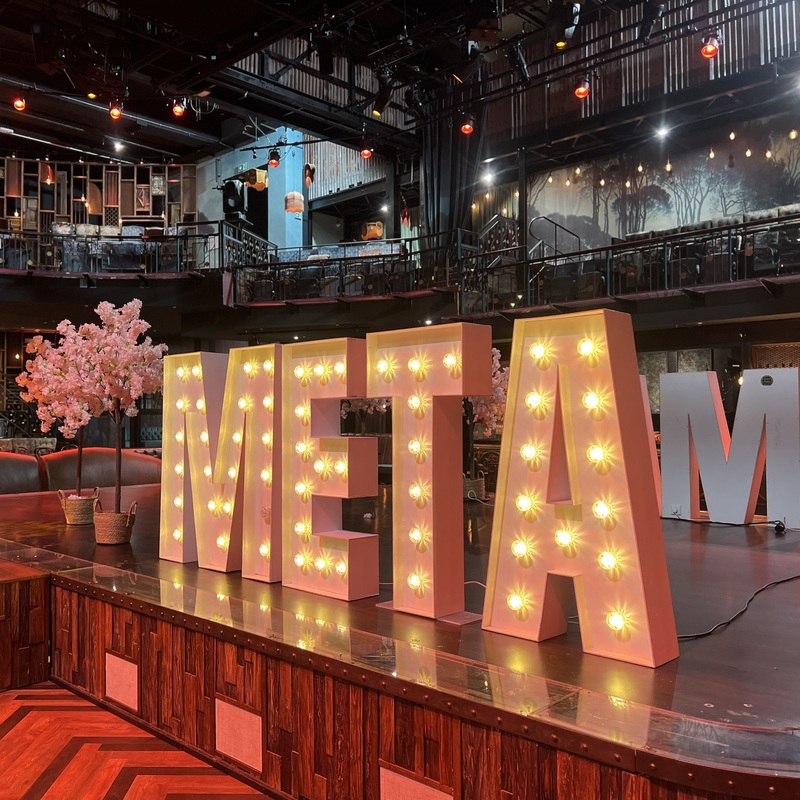 Leuchtbuchstaben mieten - Evendeko