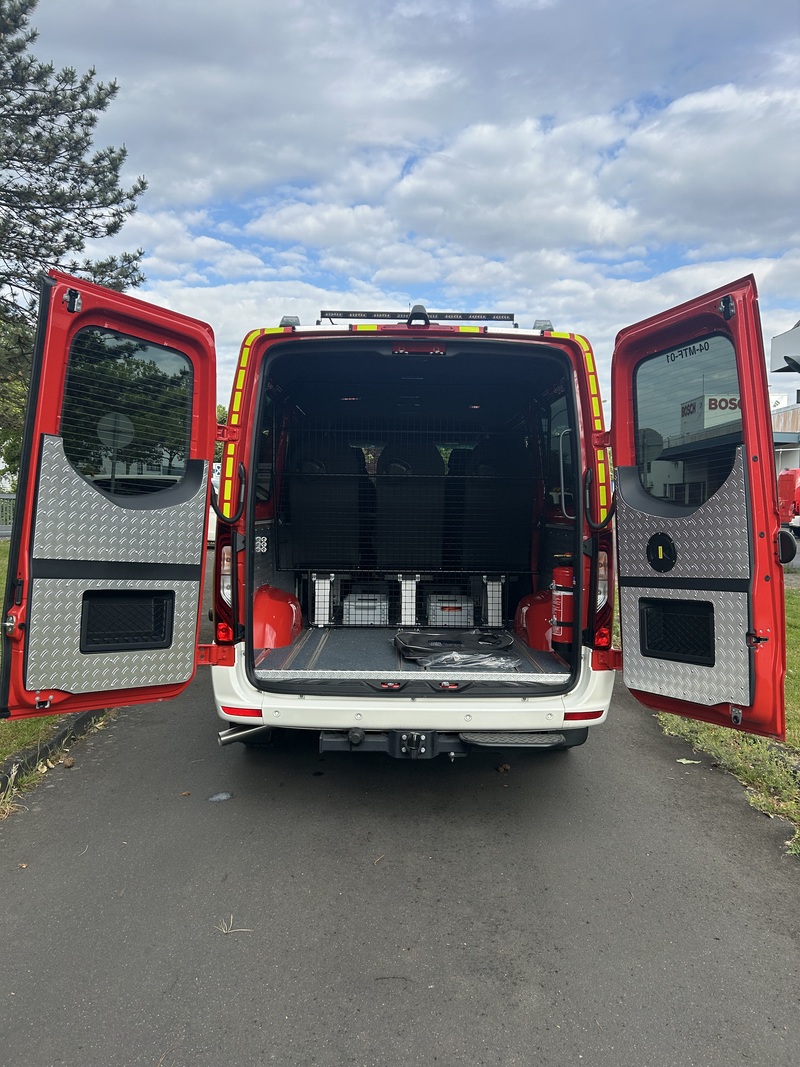 Mannschaftstransportfahrzeug