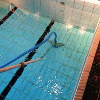 Brennecke Cleaning Reinigung von Poolanlagen 4
