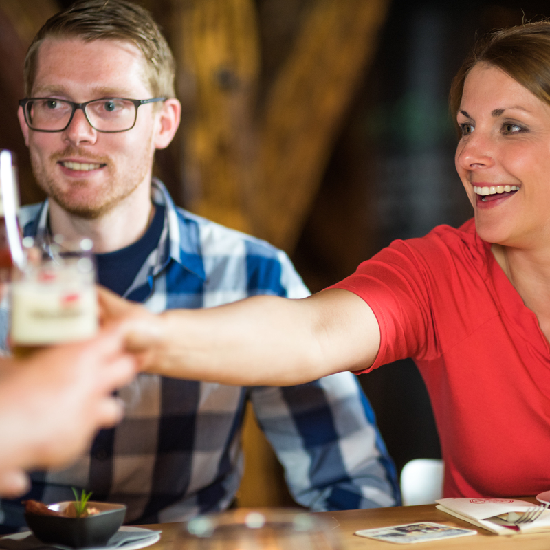 "scheels, die urige Kellerkneipe"