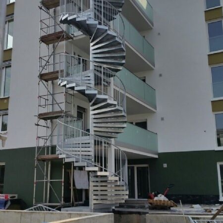 Fluchttreppe an einem Mehrfamilienhaus