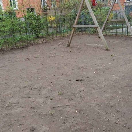 Vorbereitung des Bodes für Rollrasen