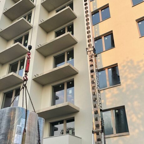Lieferung für Rollrasen auf Terrasse