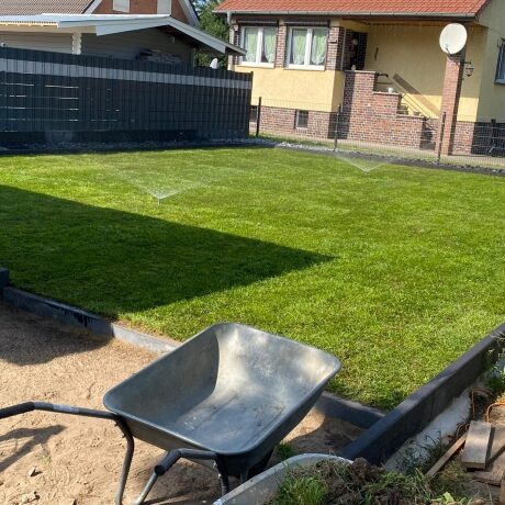 Rollrasen Bewässerung