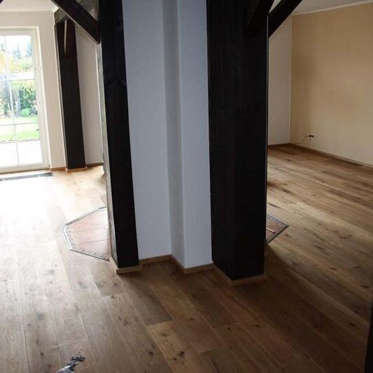 Landhausdiele Eiche astig in Neustadt