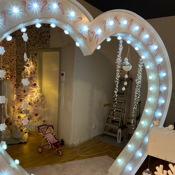 Weihnachtseko mit XXL Leuchtherz