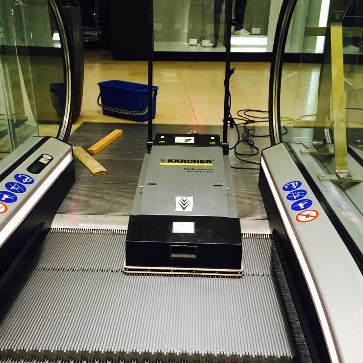 Brennecke Cleaning Rolltreppenreinigung 7