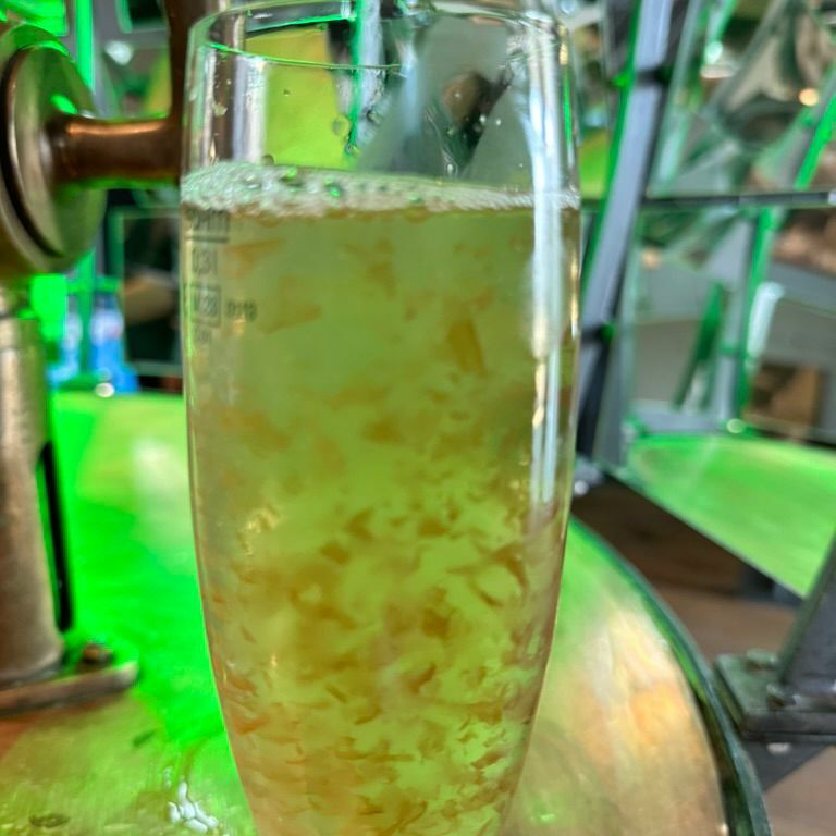 Entfernung von Verschmutzungen mit dem Rei-Sys ohne mechanischen Einsatz.