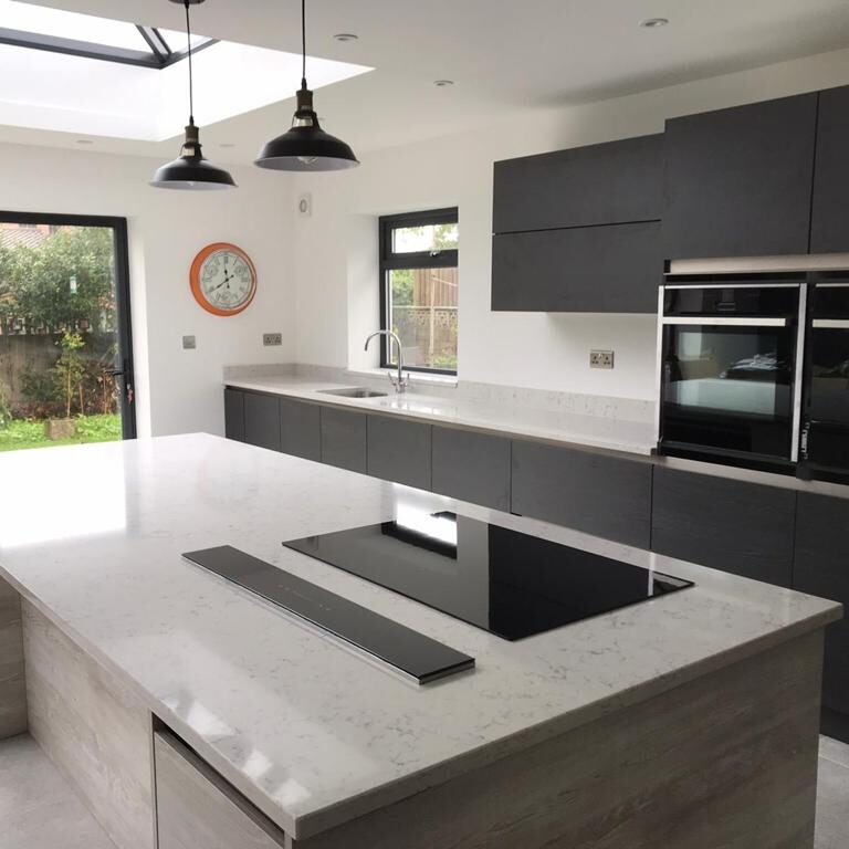 LOREM IPSUM DOLOR SIT AMET