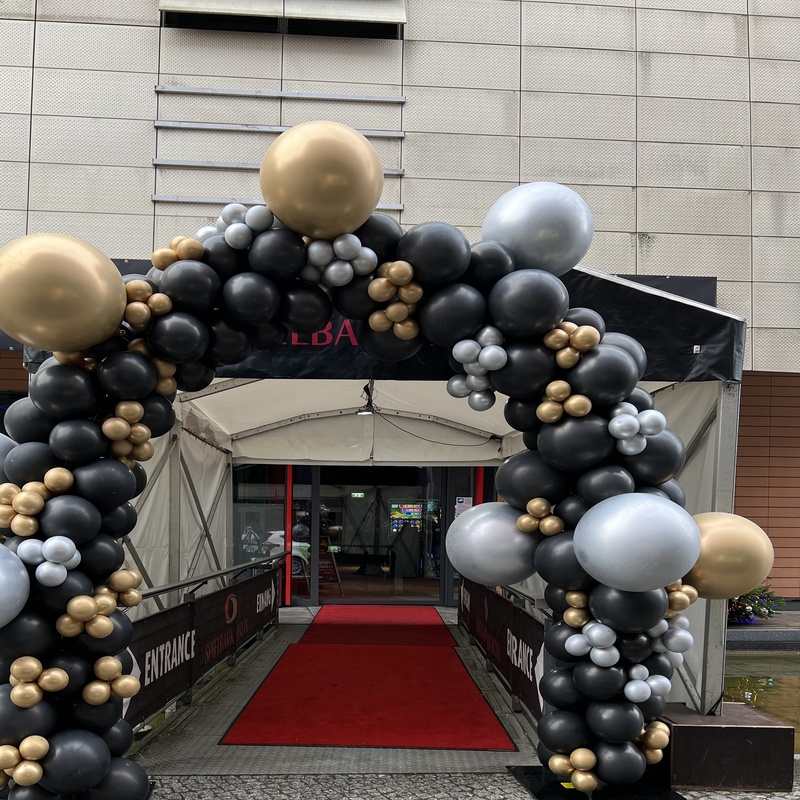 Ballonbogen freistehend als Eventdeko und Eingang