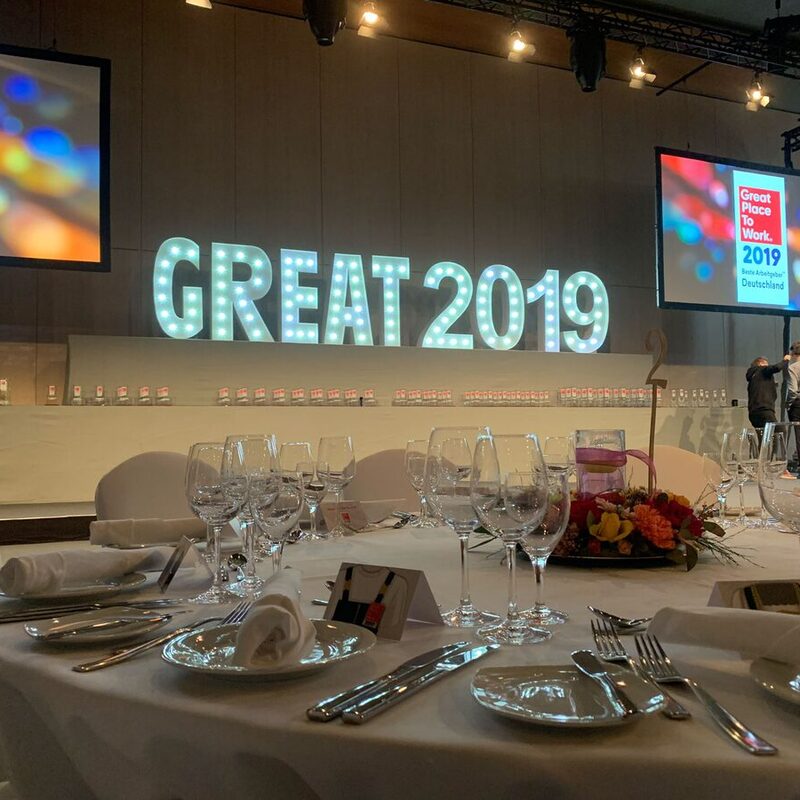 Leuchtbuchstaben mieten - Award Verleihung - Eventdesign