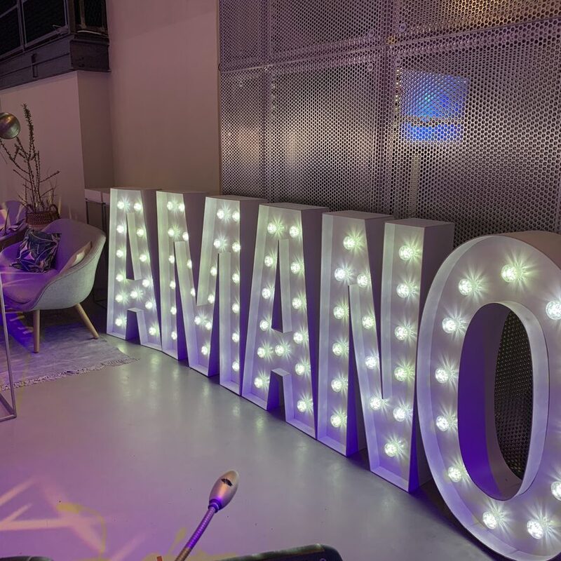 Leuchbuchstaben mieten - Markenbranding