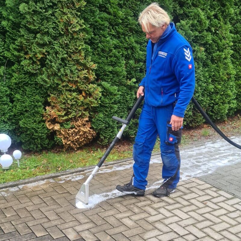 Brennecke Cleaning Grünbelagsentfernung 1