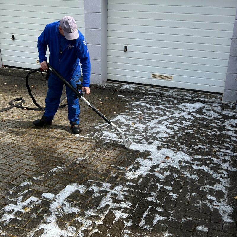 Brennecke Cleaning Grünbelagsentfernung 7
