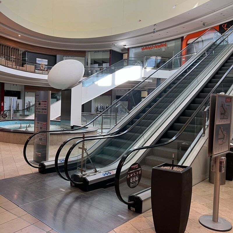 Brennecke Cleaning Rolltreppenreinigung 5