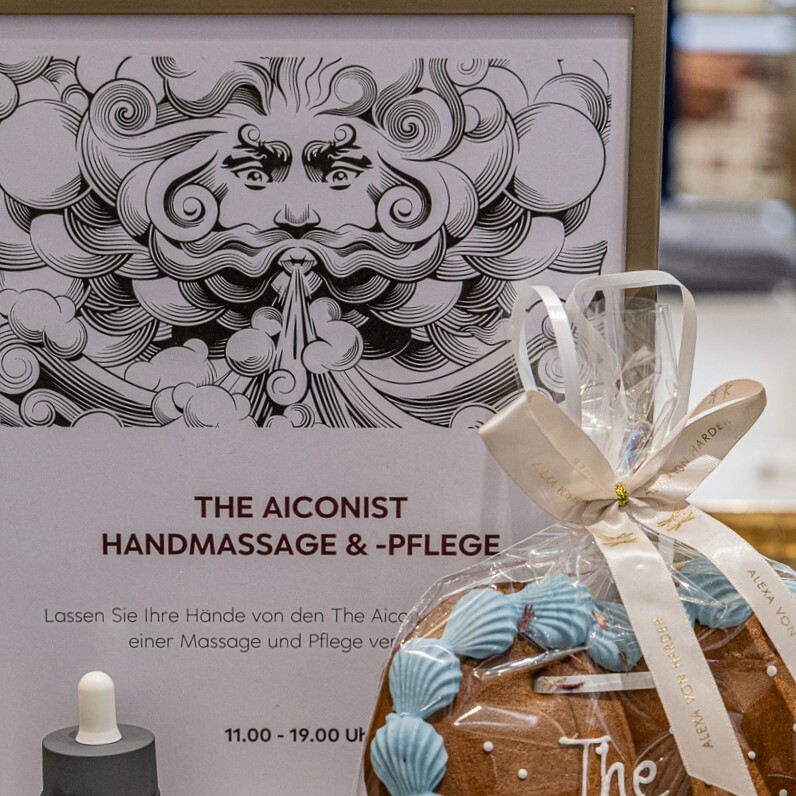 The Aiconist - Premium Handcare