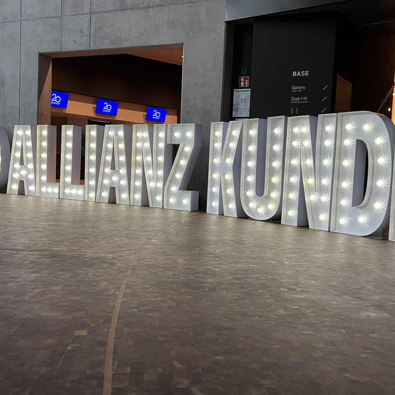 Leuchtbuchstaben meiten - Eventdeko und Eventdesign