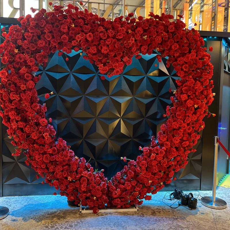 XXL Rosenherz als Eventdekortion I Dekoverleih I Eventdesign Berlin
