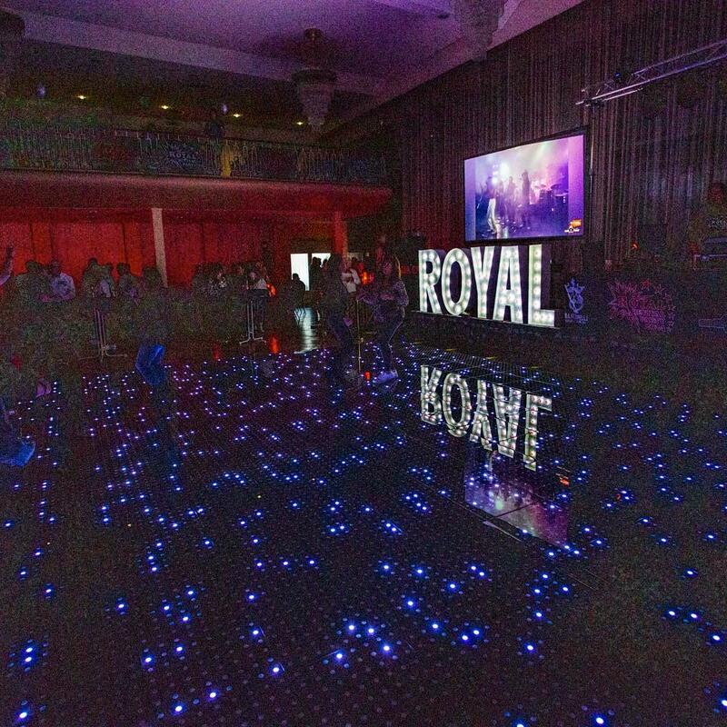 Dekoverleih I LED-Dancefloor - die perfekte Tanzfläche für ihre Feier