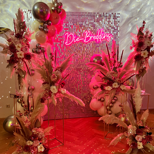 Shimmerwall als Fotohintergrund für die perfekten Bilder zur Hochzeit