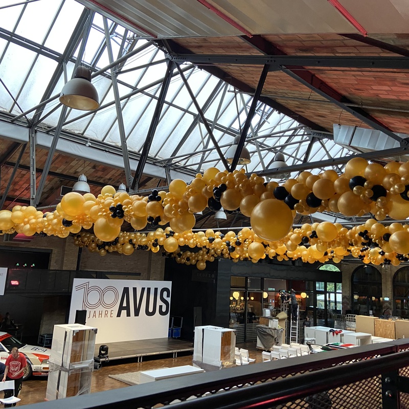 Ballongirlande bestellen als Eventdekration