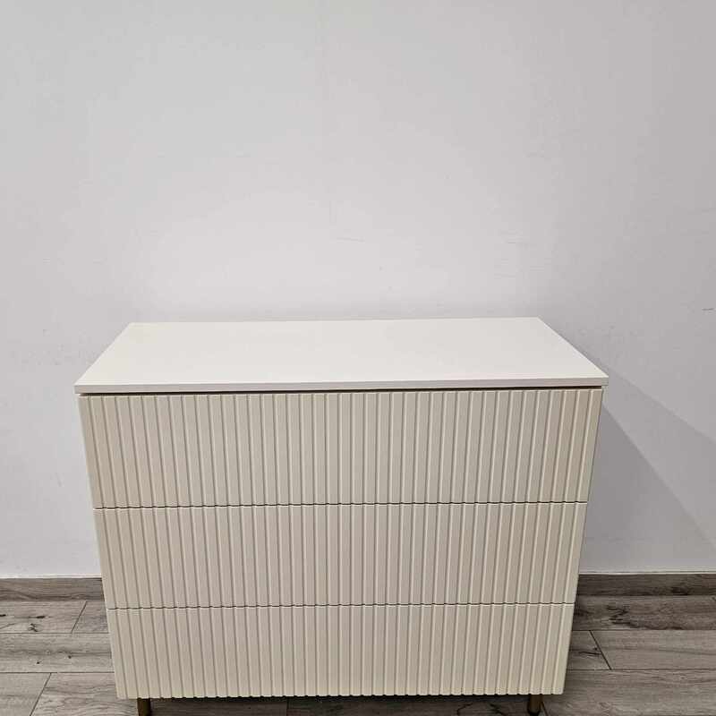 Individuelle Lamellen-Kommode mit Push-to-Open-Schubladen