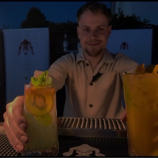 Mobile Cocktailbar Bad HomburgMobile Cocktail Bar Cocktailcatering Mobile Cocktailbar Gießen Mobile Cocktailbar Marburg Mobile Cocktailbar Bad Homburg Mobile Cocktailbar Frankfurt Mobile Cocktailbar Friedberg Mobile Cocktailbar Hessen Mobile Cocktailbar Nidda Mobile Cocktailbar Dillenburg Mobile Cocktailbar Bad Nauheim Cocktailcatering Gießen Cocktailcatering Marburg Cocktailcatering Bad Homburg Cocktailcatering Frankfurt Cocktailcatering Friedberg Cocktailcatering Hessen Cocktailcatering Nidda Cocktailcatering Dillenburg Cocktailcatering Bad Nauheim Cocktailcatering Friedberg Mobile Cocktailbar für Hochzeiten Gießen, Marburg, Bad Homburg, Frankfurt, Nidda, Bad Nauheim, Friedberg, Hessen, Dillenburg Cocktailcatering für Hochzeiten Gießen, Marburg, Frankfurt, Bad Nauheim, Friedberg, Bad Homburg, Nidda, Dillenburg, Hessen Mobile Cocktailbar für Firmenevents Gießen, Marburg, Frankfurt, Bad Nauheim, Bad Homburg, Nidda, Dillenburg, Hessen, Friedberg Cocktailcatering für Firmenevents Gießen, Marburg, Frankfurt, Bad Nauheim, Bad Homburg, Friedberg, Hessen , Nidda, Dillenburg