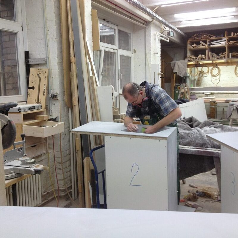 Zahnarzt - Mineralwerkstoff 4
Verarbeitung