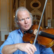 Konzert Harald Schmidt
„Viola Amata“ eine Uraufführung der eigenen Komposition zum Leben Nietzsches