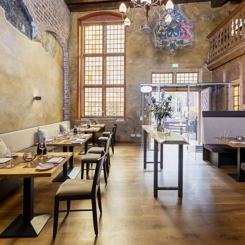 Hauptraum des Restaurants "Zum Scheele" im Romantik Hotel Scheelehof