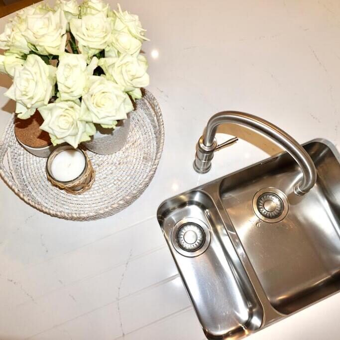 LOREM IPSUM DOLOR SIT AMET