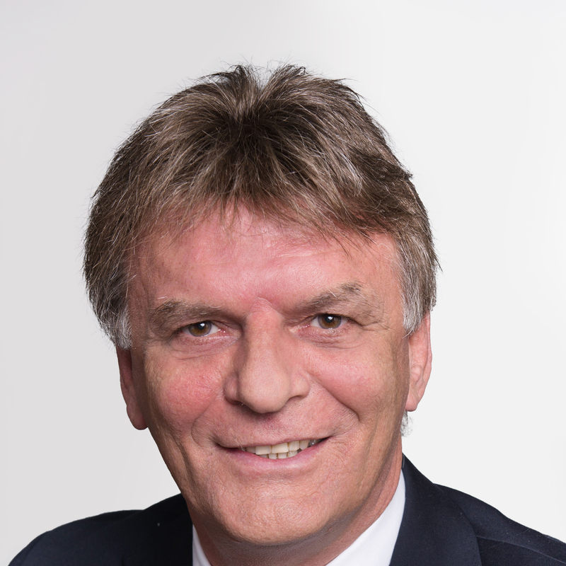 Dirk Wedler Berater                                                     
Telefon: 0171 - 45 88 098
d.wedler@49grad.media  