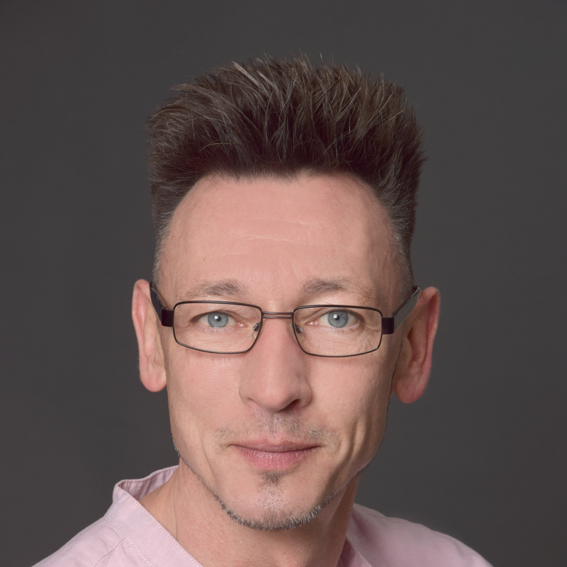 Olaf Wohlert           
Berater                                                                           
Telefon: 0171-63 008 79
o.wohlert@49grad.media                                                                                                                                                                                      