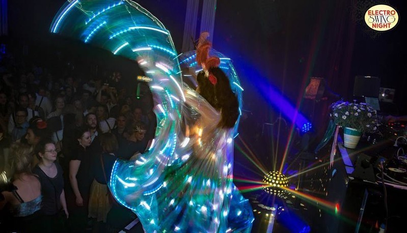 Electro Swing Night LED Wings Cologne Luxemburg Anna Venture