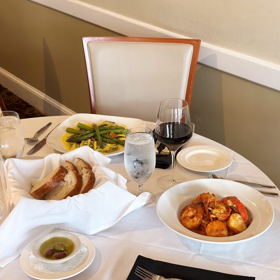 Alberto's Ristorante Fine Dining Italian Restaurant in Hyannis, MA on