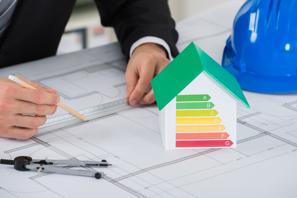 Bauplan mit Energieeffizienzklassen – Energieberatung für Nichtwohngebäude